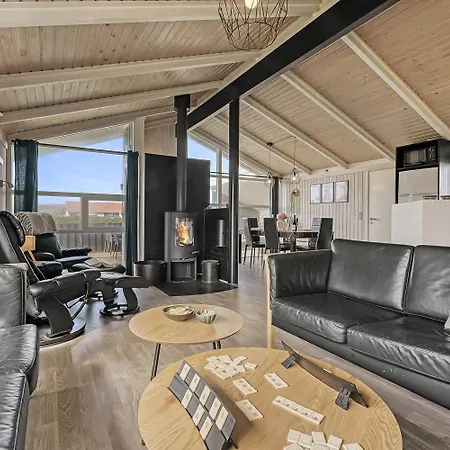 Poolhus Kun 200 M Fra Vesterhavet Sj649 Harboor