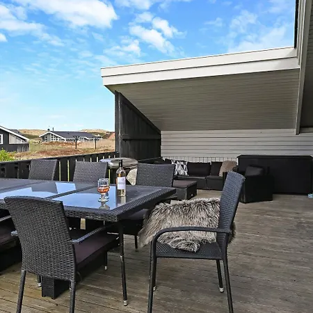 Vakantiehuis Poolhus Kun 200 M Fra Vesterhavet Sj649 *