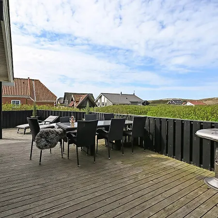 Poolhus Kun 200 M Fra Vesterhavet Sj649