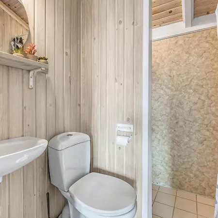 Vakantiehuis Poolhus Kun 200 M Fra Vesterhavet Sj649 *